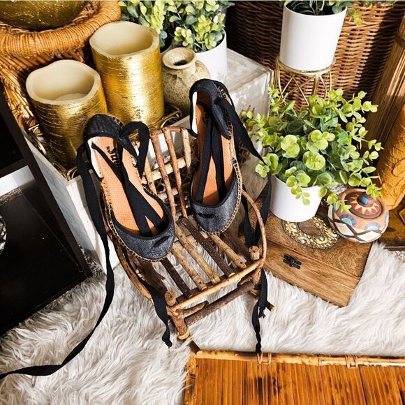 Suyute Canvas Espadrille With Ankle Wrap Loafers. - Picture 14 of 15